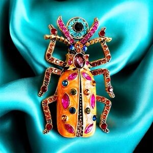 Gorgeous lg Egyptian scarab beetle 🪲 pin brooch insects animals rhinestones bugs
